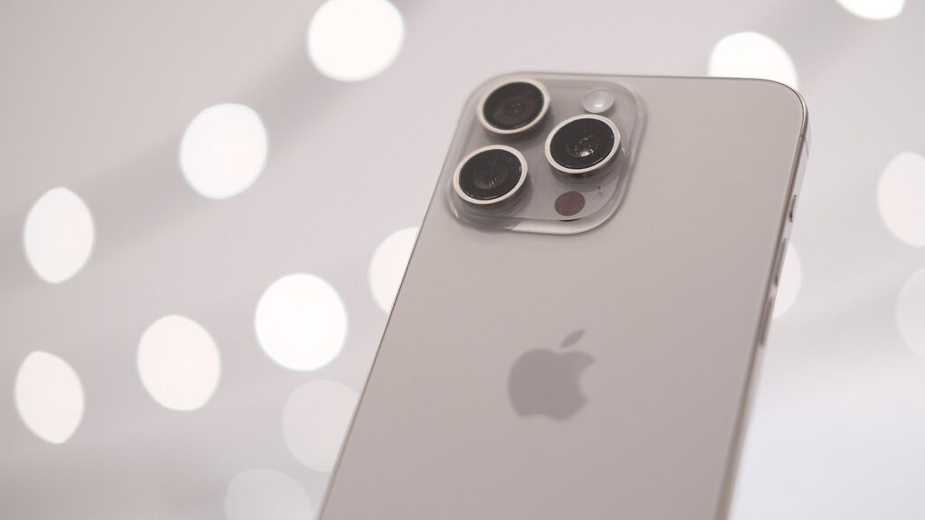 iPhone 15 Pro: Gaming Powerhouse with Console Ports and Customization