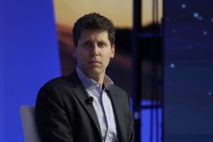 Read more about the article OpenAI Board in Talks with Sam Altman: Potential Return as CEO and Governance Changes